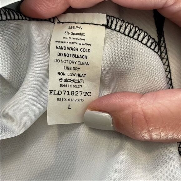 ModCloth Sis Sis Black and White Chevron Body Con Dress, Large - Picture 9 of 9